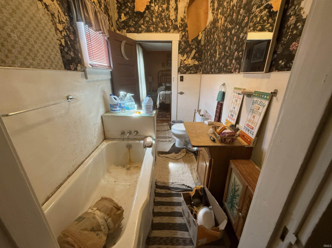 Listing Image 19