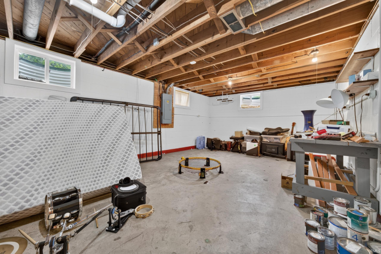 Listing Image 19