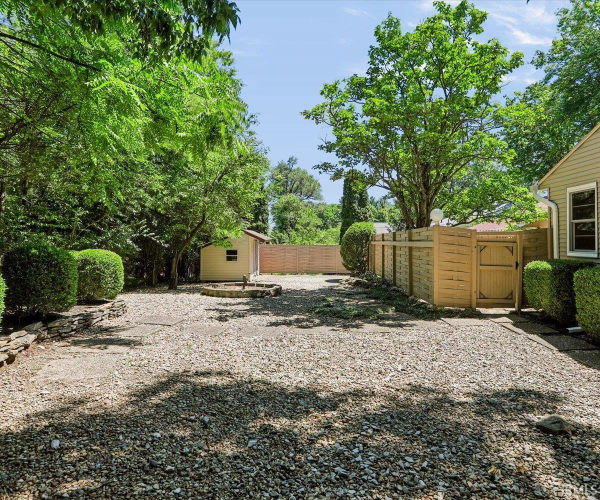 Listing Image 40