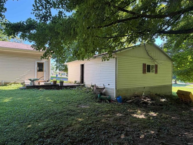 Listing Image 9