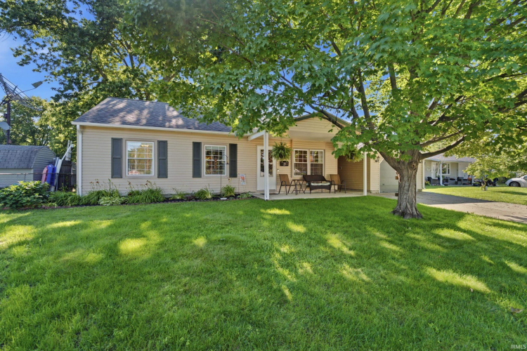 Listing Image 3
