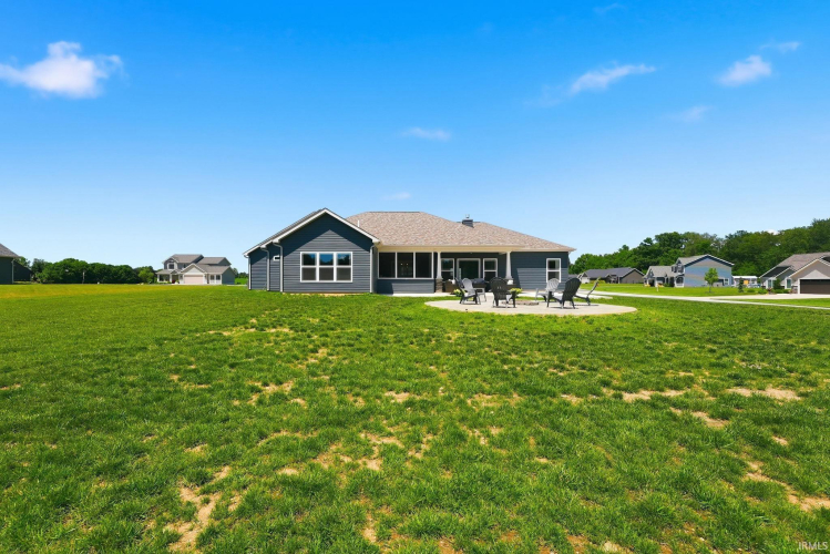 Listing Image 43