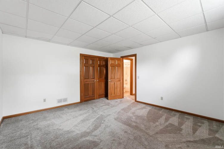 Listing Image 27