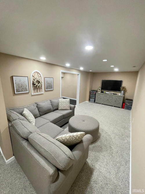 Listing Image 18