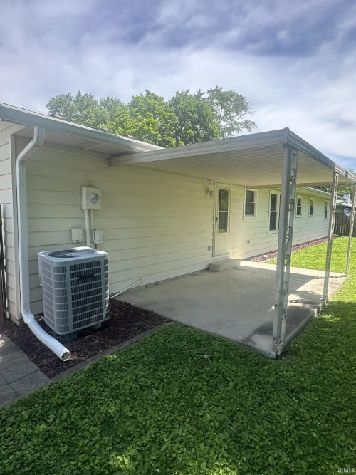 Listing Image 17