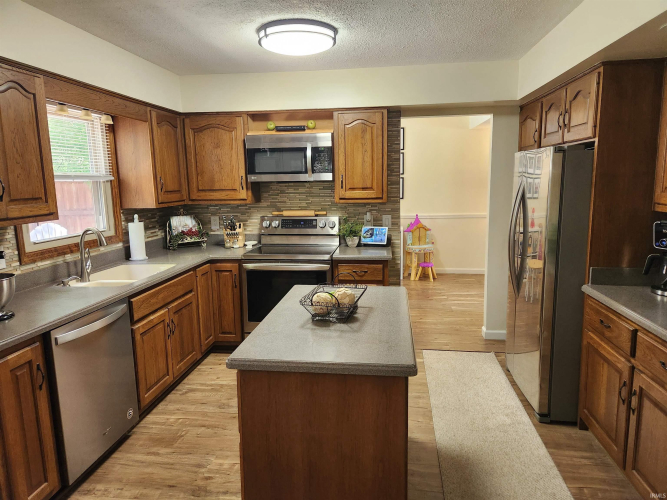 Listing Image 20