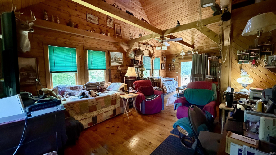 Listing Image 16