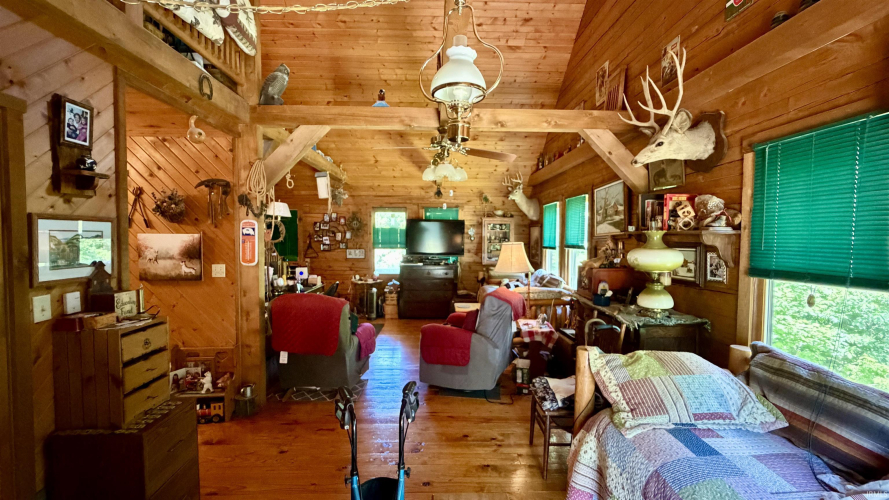 Listing Image 17