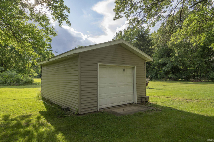 Listing Image 24