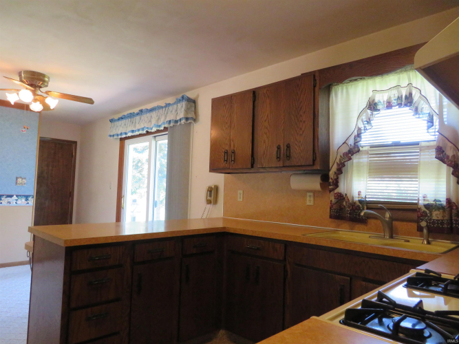 Listing Image 5