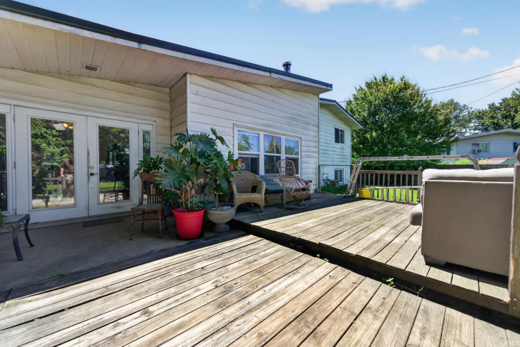 Listing Image 18
