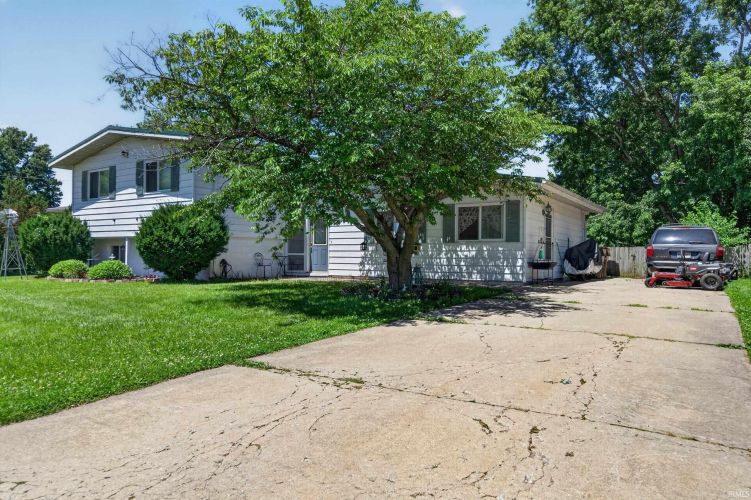 Listing Image 3
