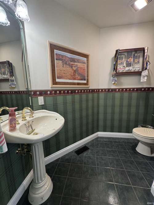 Listing Image 22
