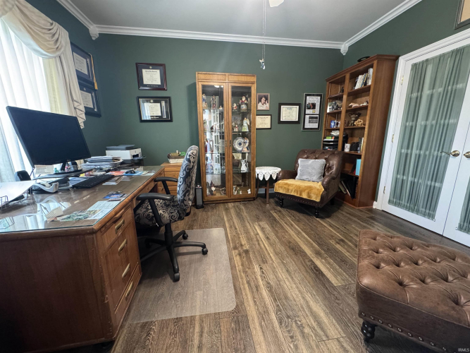 Listing Image 25