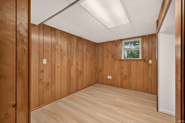 Listing Image 27