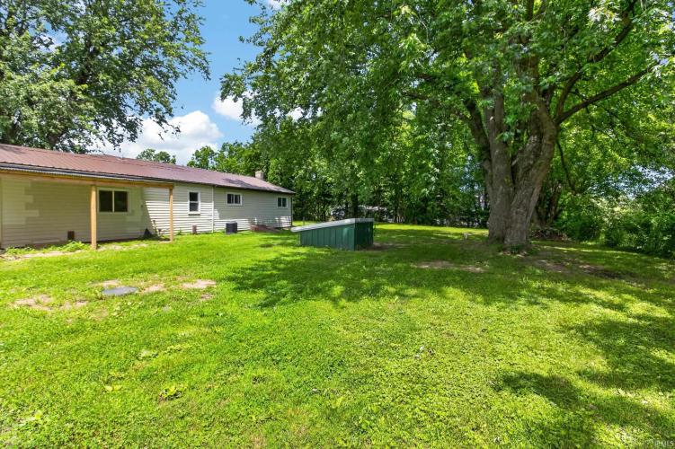 Listing Image 5