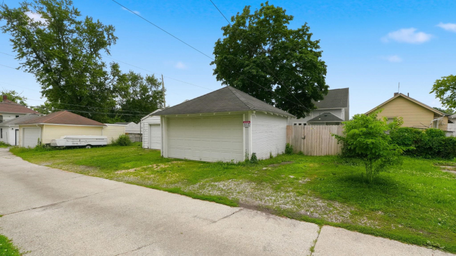 Listing Image 32