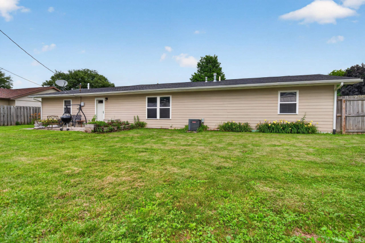 Listing Image 22