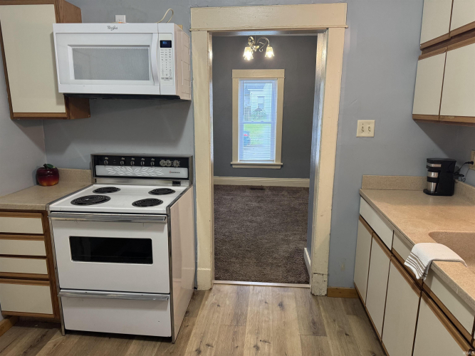 Listing Image 14