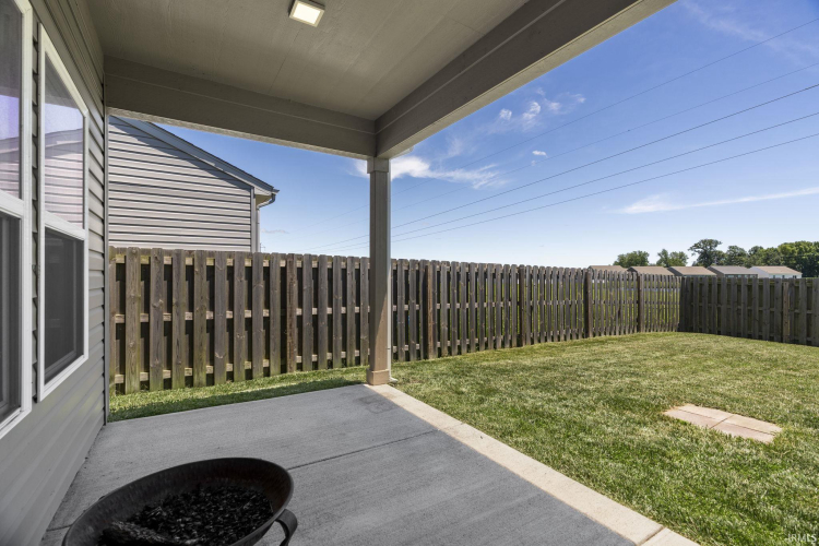 Listing Image 28