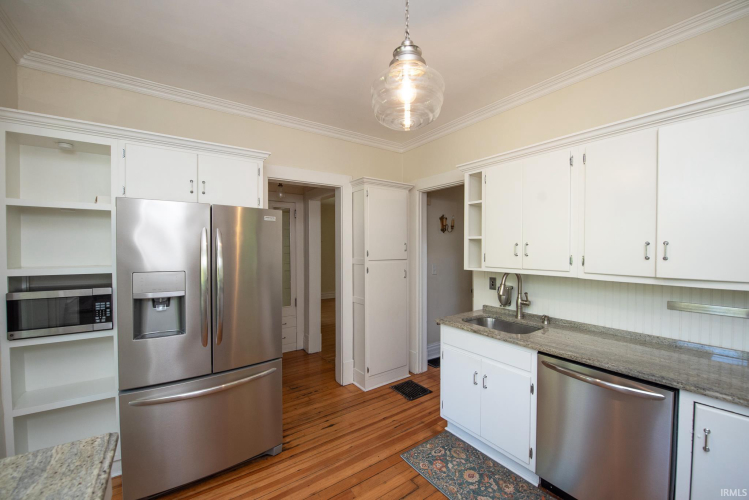 Listing Image 13