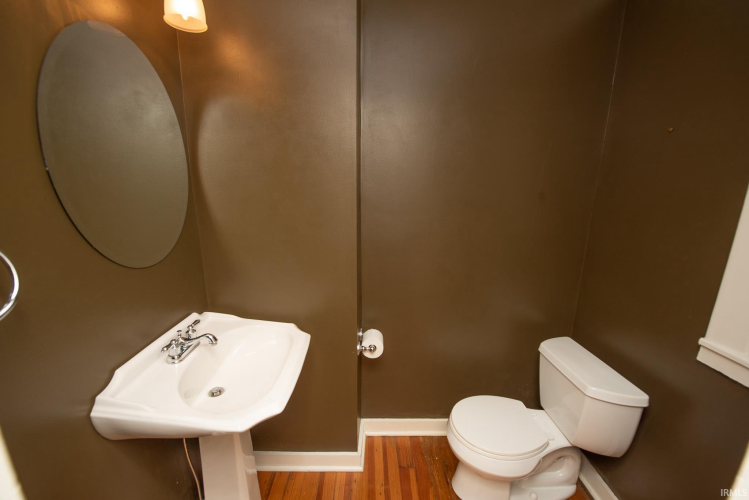 Listing Image 15