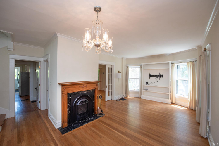 Listing Image 18