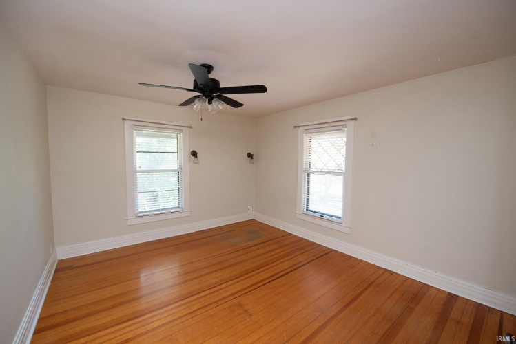 Listing Image 31