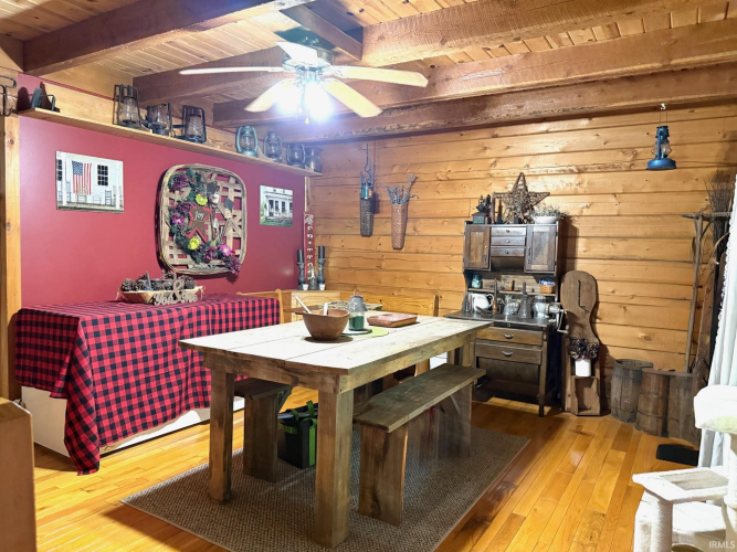 Listing Image 18