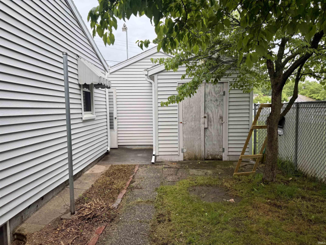 Listing Image 21