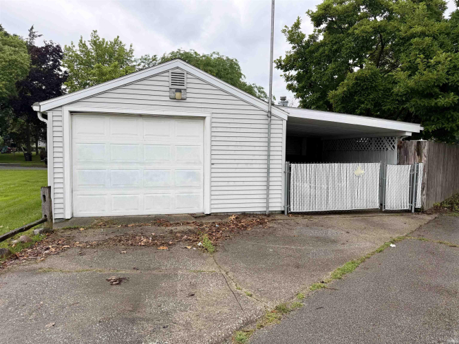 Listing Image 22
