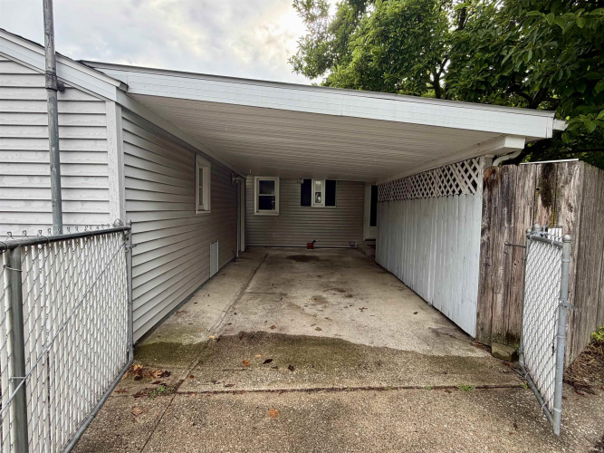 Listing Image 23
