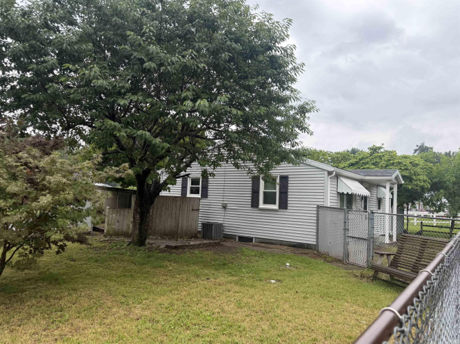Listing Image 28