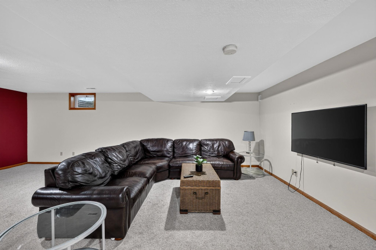 Listing Image 27