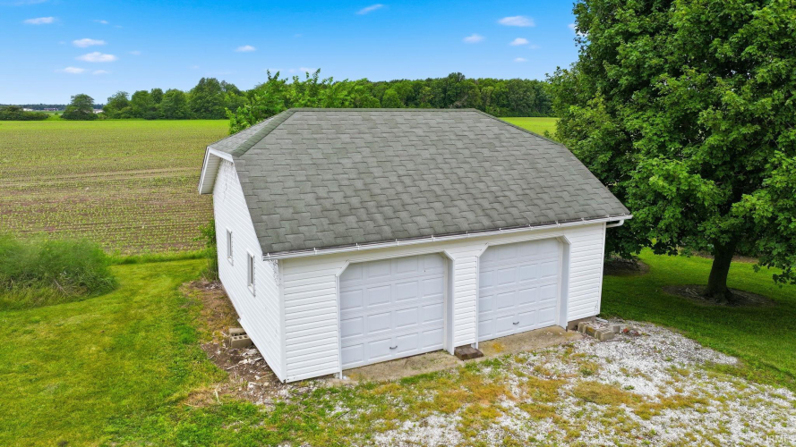 Listing Image 16