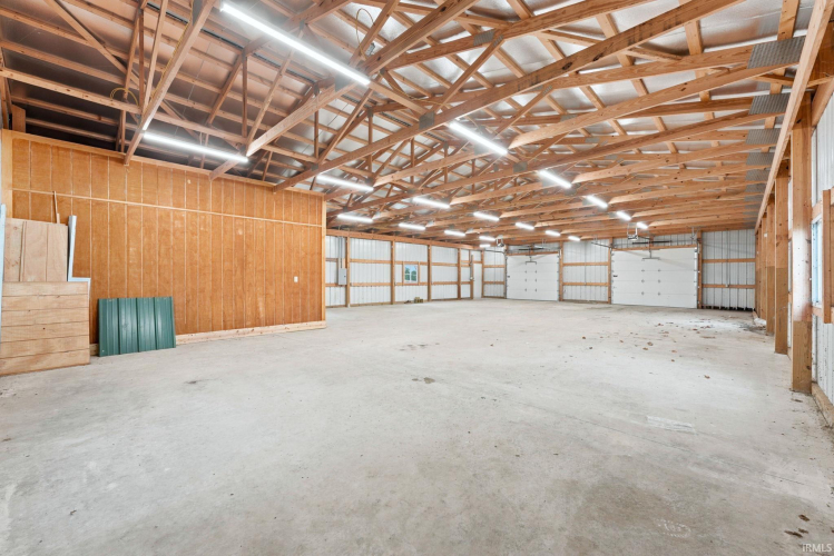 Listing Image 44