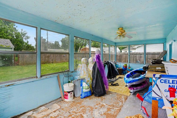 Listing Image 21
