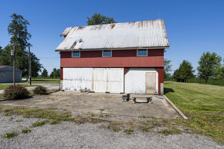 Listing Image 32
