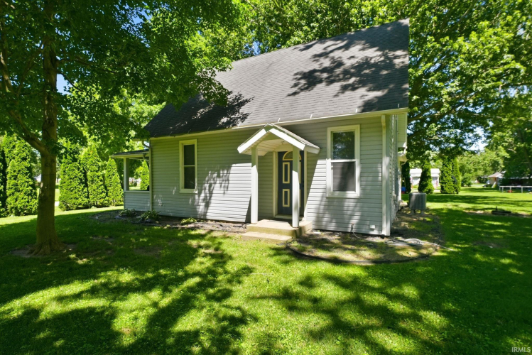 Listing Image 7
