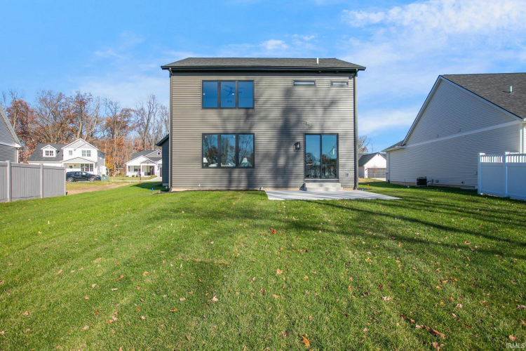 Listing Image 38