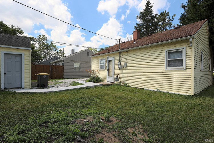 Listing Image 8