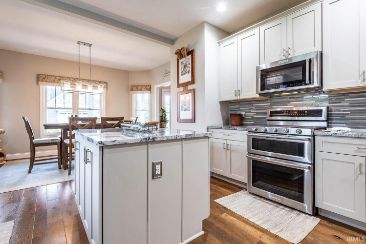 Listing Image 15