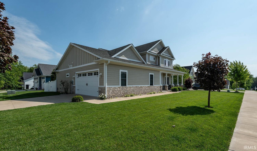 Listing Image 5