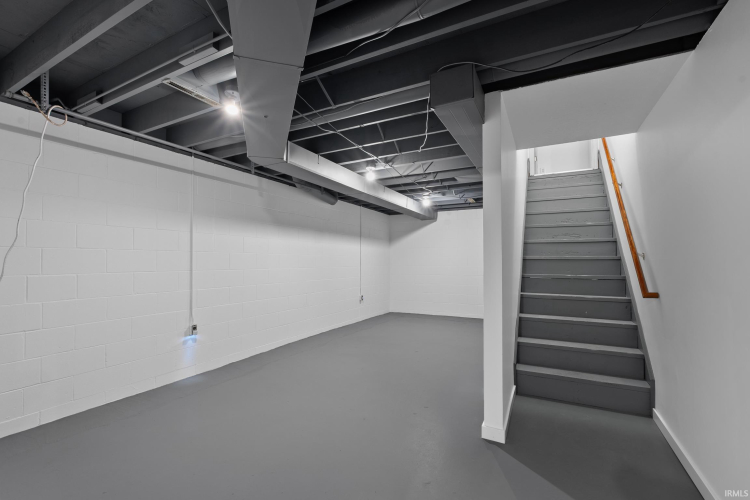 Listing Image 39