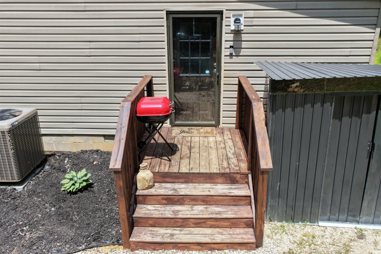 Listing Image 9
