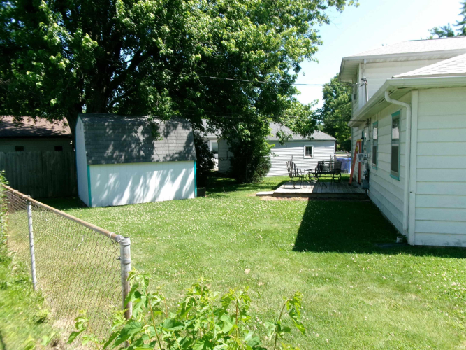Listing Image 5