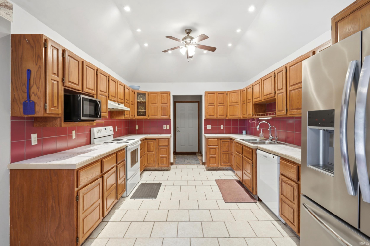 Listing Image 20