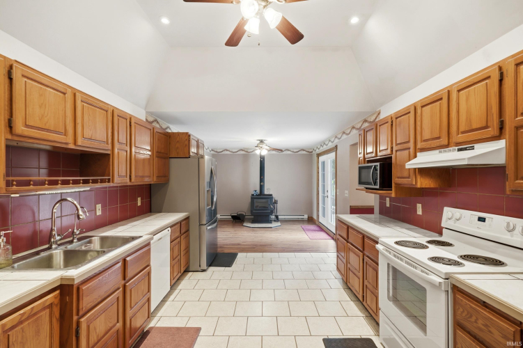 Listing Image 22
