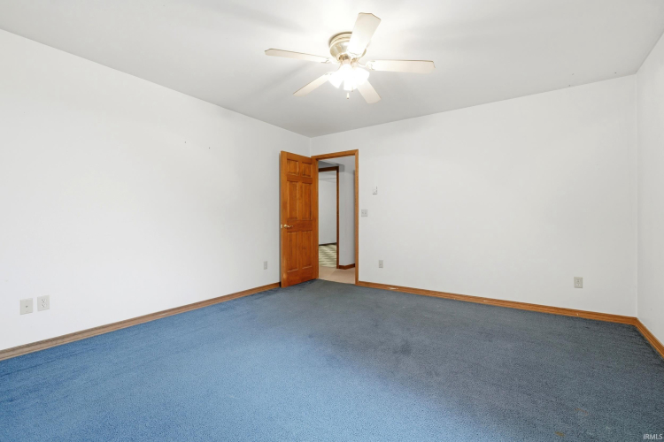 Listing Image 42