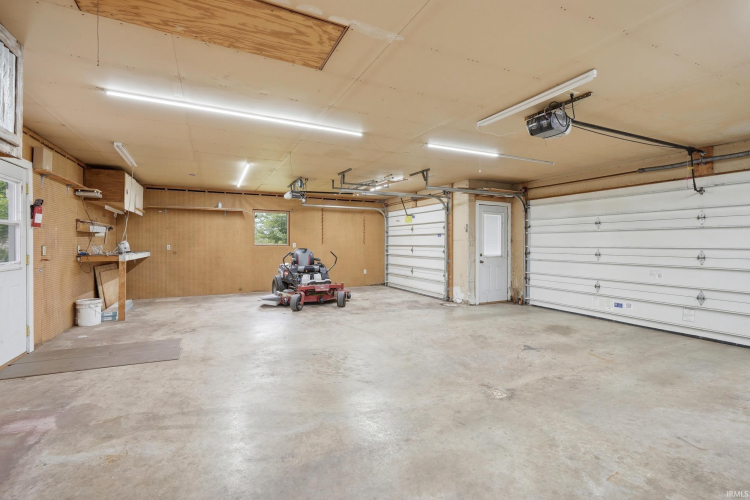 Listing Image 43
